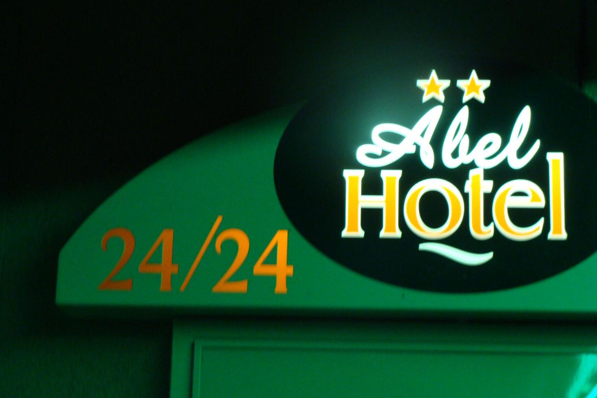 Abel Hotel Langeac Exterior foto